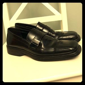 Men’s 10.5 black dress shoes